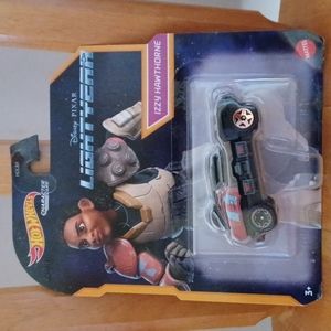 New Hot Wheels Disney Pixar Lightyear Izzy Hawthorne